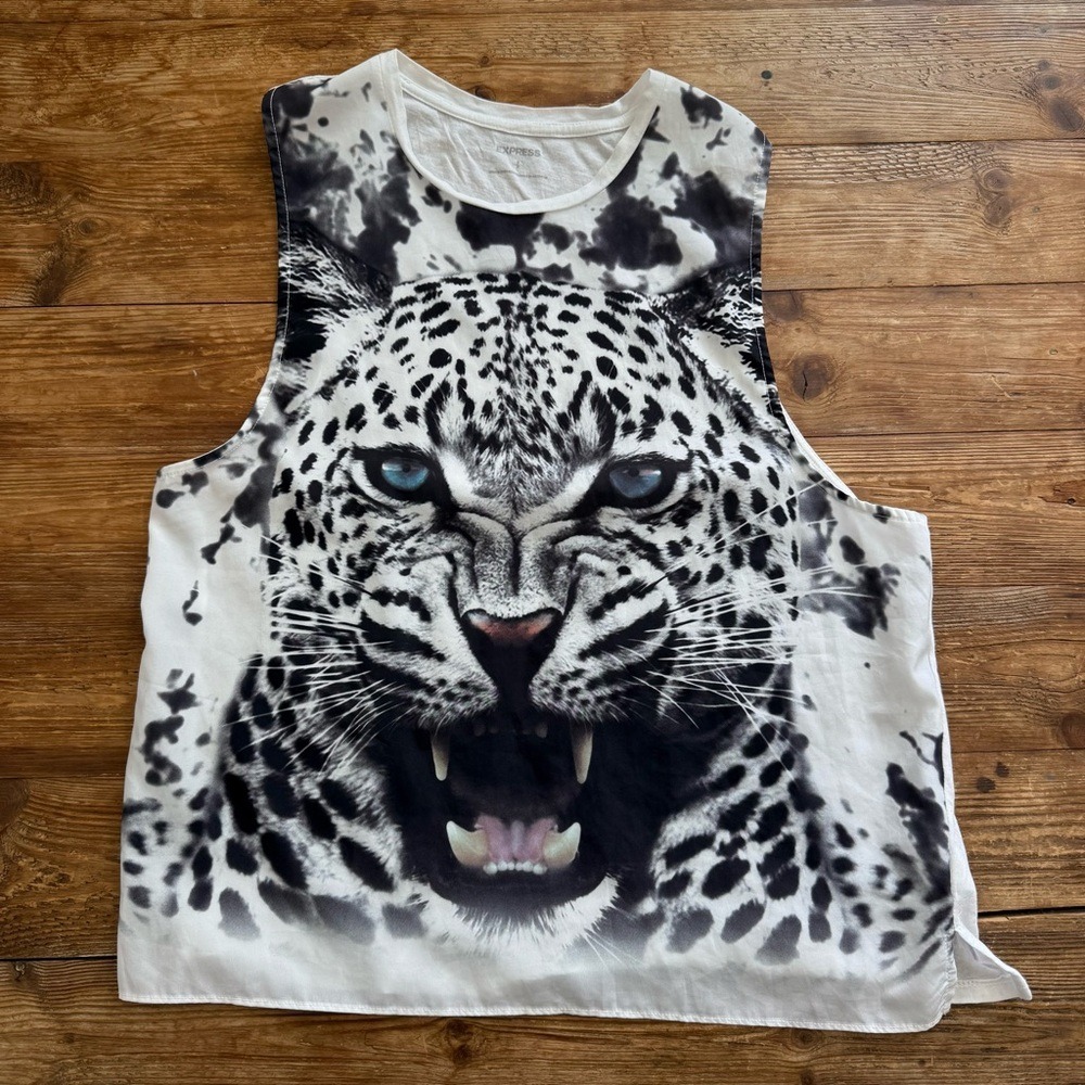 Express Leopard Animal Print White Black Patterned Sleeveless Top Women's Sm EUC